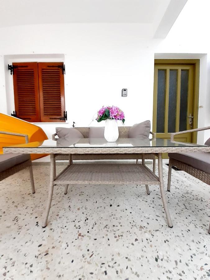 Venus Rooms Adamantas  Exterior foto